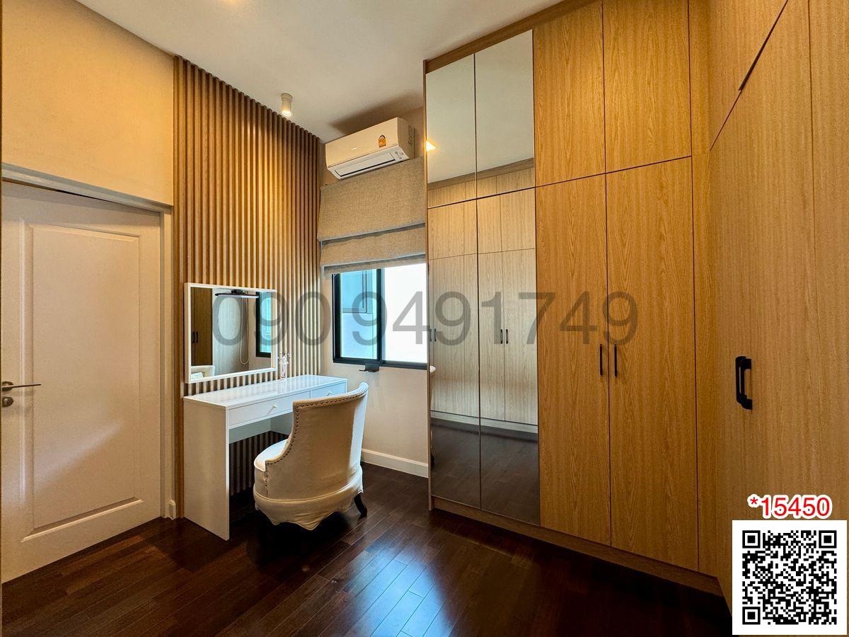 ขาย บ้านเดี่ยว ขนาด 5 ห้องนอน หมู่บ้าน Grand Bangkok Boulevard บางนา-อ่อนนุช