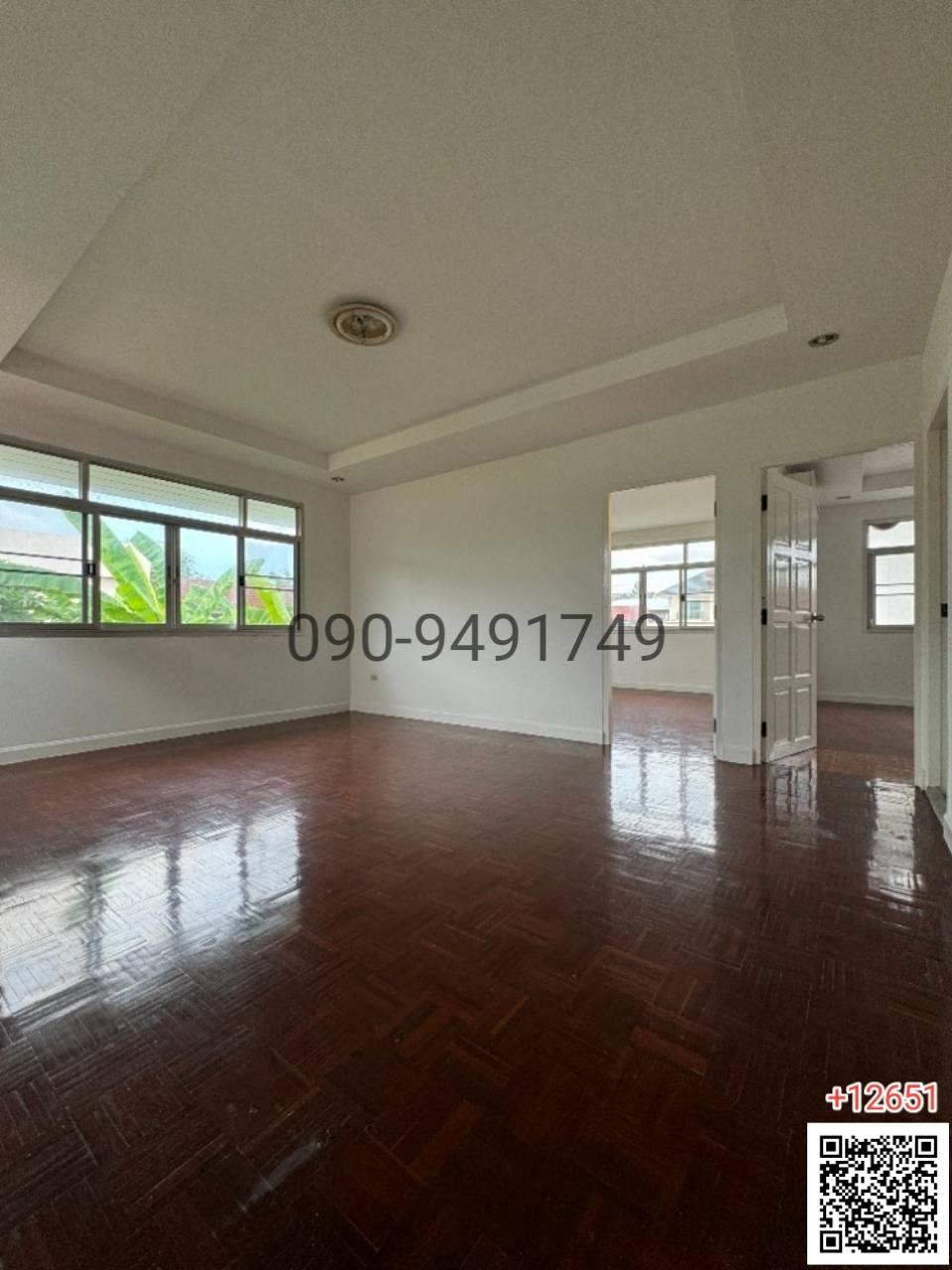 For Sale: 2-Storey Detached House at Sammakorn Village, Ramkhamhaeng 110