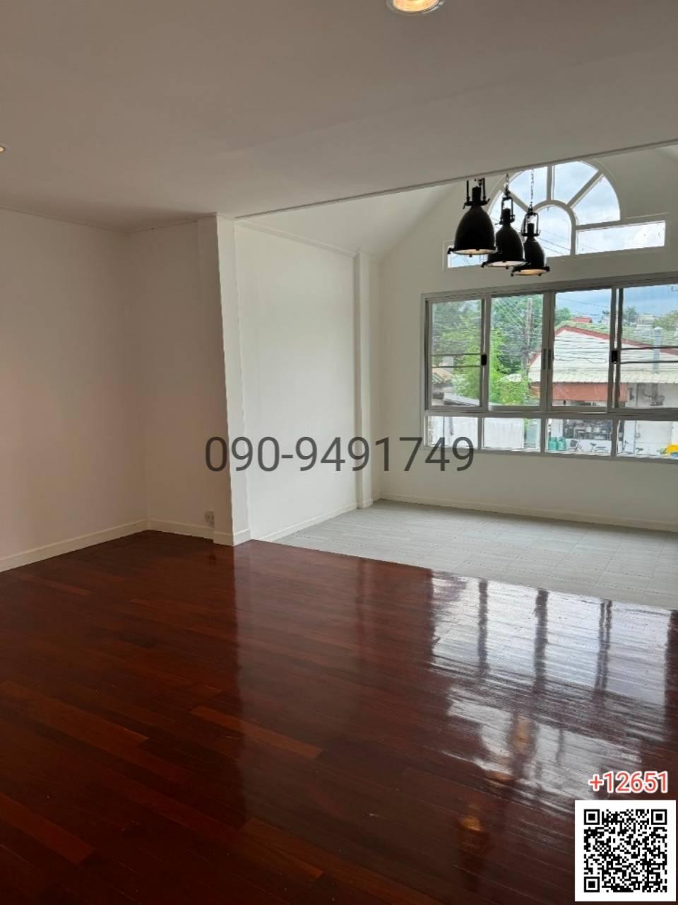 For Sale: 2-Storey Detached House at Sammakorn Village, Ramkhamhaeng 110