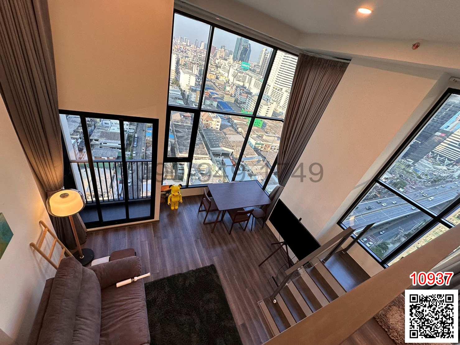 เช่า คอนโด 2 ชั้น KnightsBridge Space Rama 9 ห้องมุม Duplex วิวเมือง ใกล้ MRT พระราม 9 